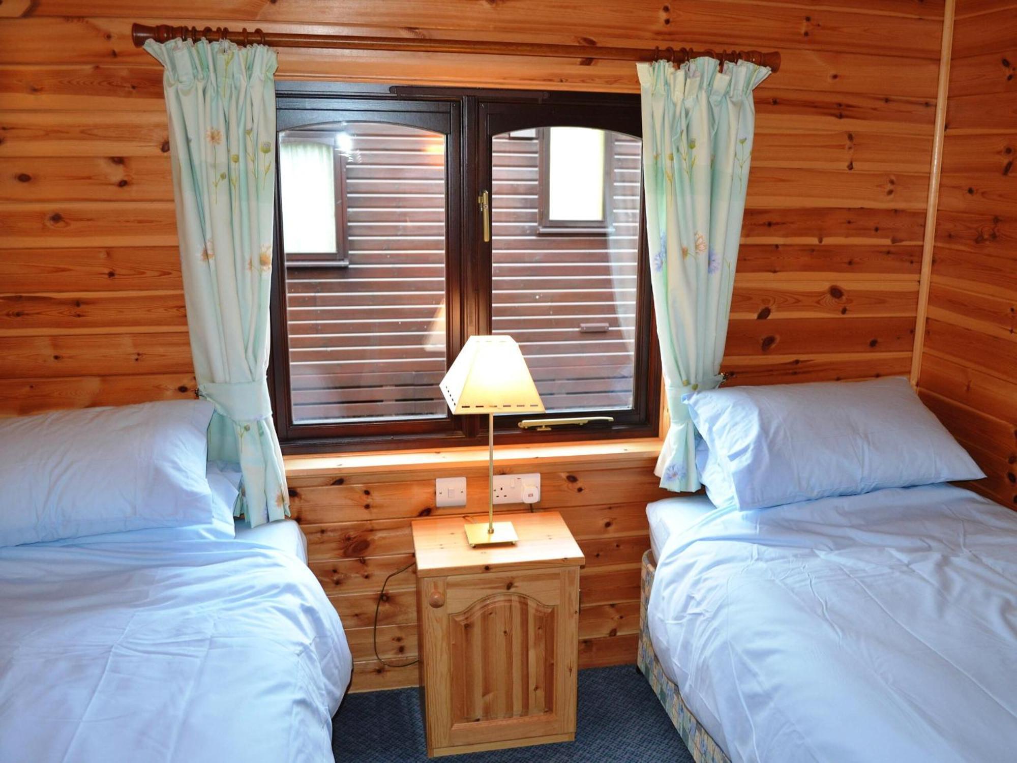 Glenmore Lodge Keswick  Ngoại thất bức ảnh